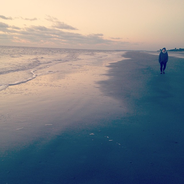 Elora Nicole image // my walk on the beach